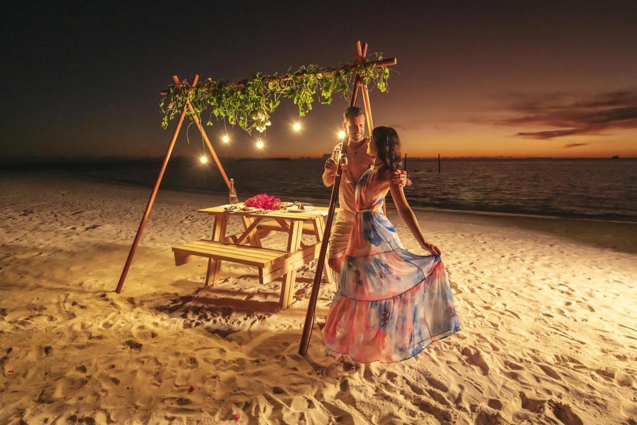Sun Siyam Vilu Reef 5* Meedhoo (Dhaalu Atoll)
